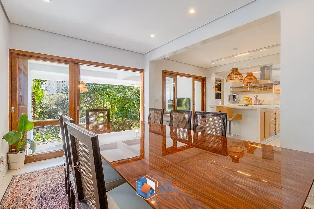 Imagem Casa para venda em Vila Ipojuca com 3 quartos, sendo 3 suítes, 290m²