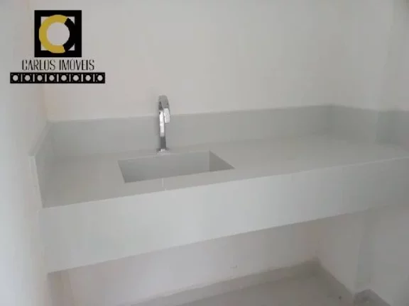 Imagem Sobreposta linda com 3 dormitórios a venda no Embaré