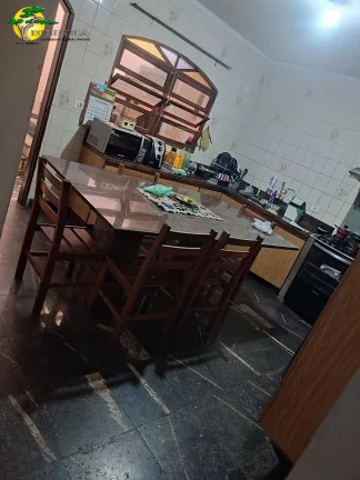 Imagem VENDA - SOBRADO GRANDE NO BAIRRO VILA RICA
