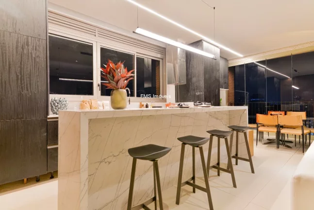 Imagem Apartamento à venda na Vila Nova Conceição, com 2 suítes e 2 vagas