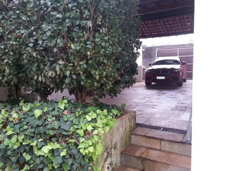 Imagem CASA COMERCIAL PARA LOCAÇÃO E VENDA.