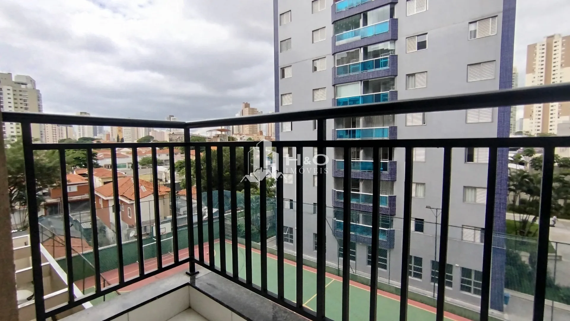 Imagem Apartamento à venda com excelente localização, decorado e pronto para morar, 2 dormitórios