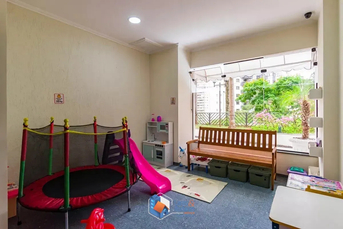 Imagem APTO À VENDA, COM 154M², 4 QUARTOS (1 SUÍTE), SACADA ENVIDRAÇADA, PISO EM PORCELANATO E PLANEJADOS EM TODOS AMBIENTES 8º ANDAR, 2 VAGAS VILA ANDRADE.