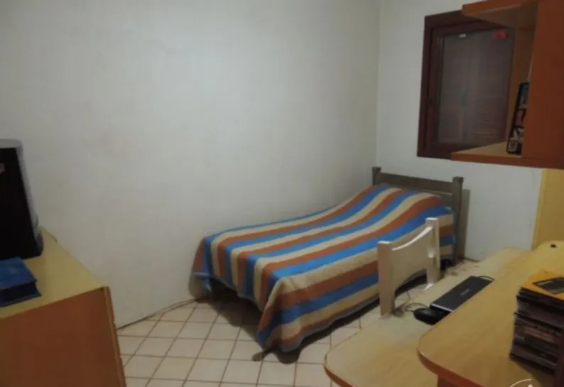 Imagem Sobrado para Venda - 800m², 3 dormitórios, Belém Novo