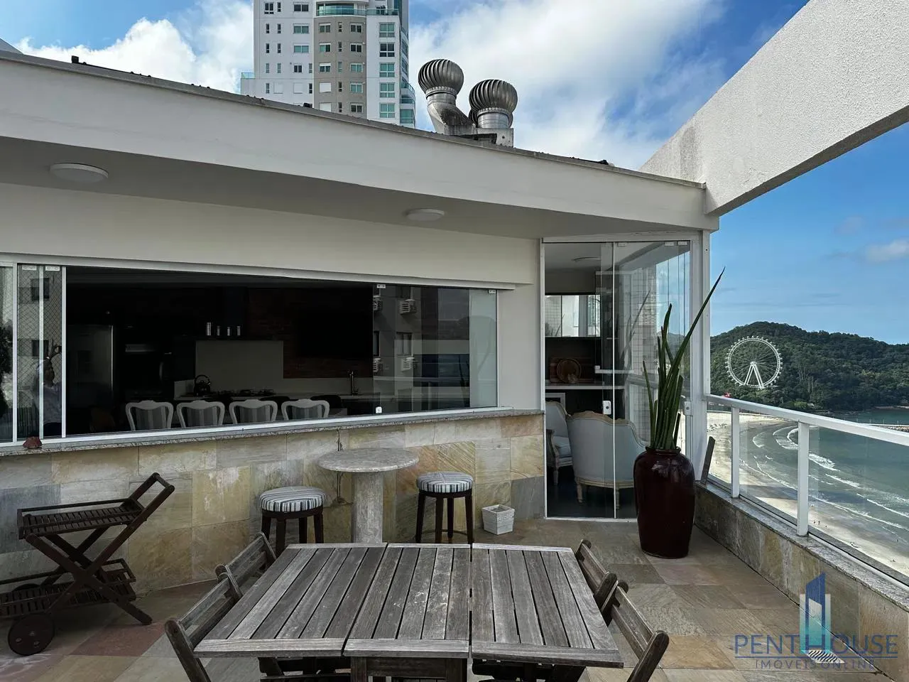 Imagem Apartamento Frente Mar para Venda em Balneário Camboriú, CENTRO, 4 dormitórios, 4 suítes, 5 banheiros, 3 vagas