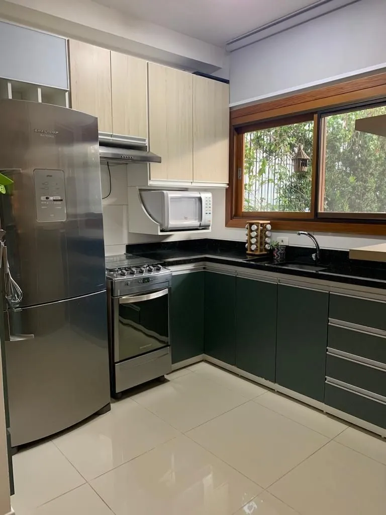Imagem Casa a venda com piscina de 3 dormitórios em porto alegre