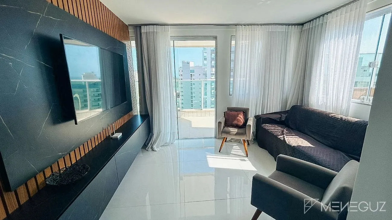Imagem Cobertura 4 quartos a uma quadra do mar