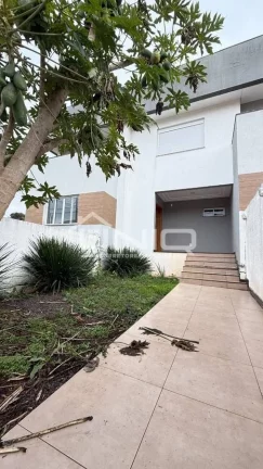 Imagem Sobrado Suíte + 2 Quartos - Bairro Cadorin
