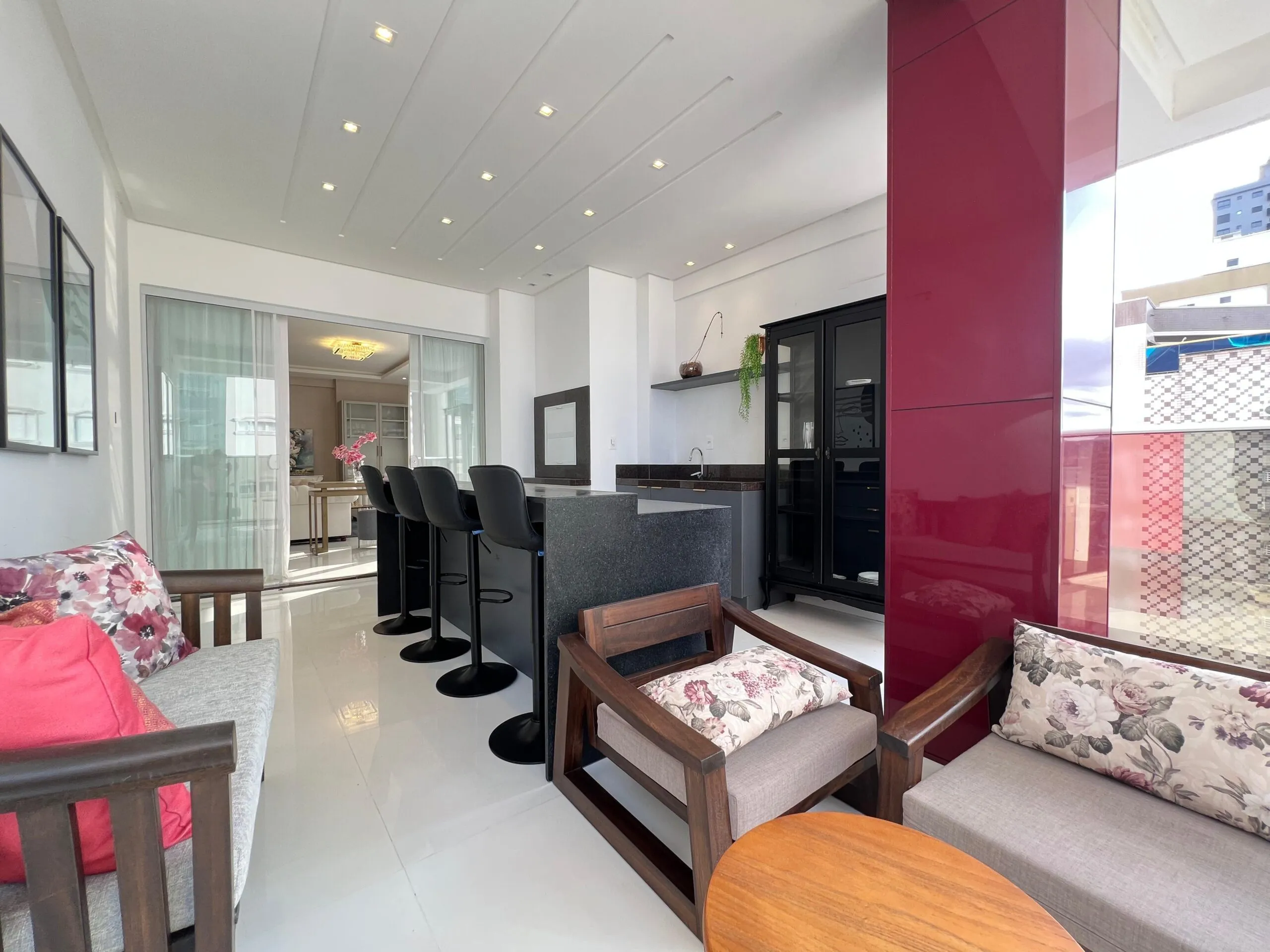 Imagem Apartamento com vista para o mar à venda com 283m2 por R$ 5.500.000,00