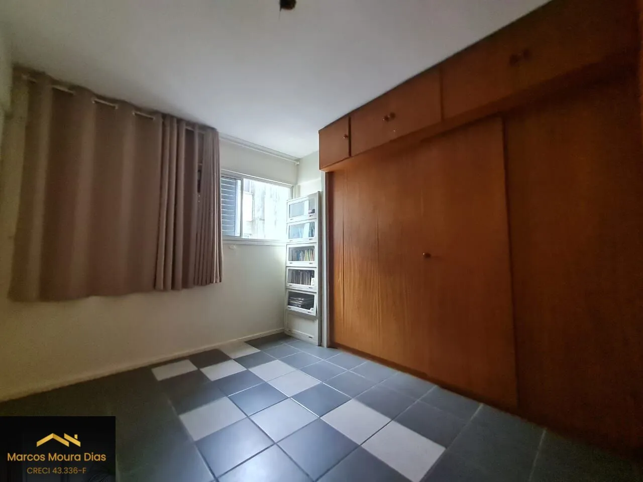 Imagem Apartamento em Perdizes, 03 Dormitórios( 1 suíte) 1 Vaga de Garagem e Dependência de Serviço. Edifício perto da PUC com Lazer e Portaria 24 hs