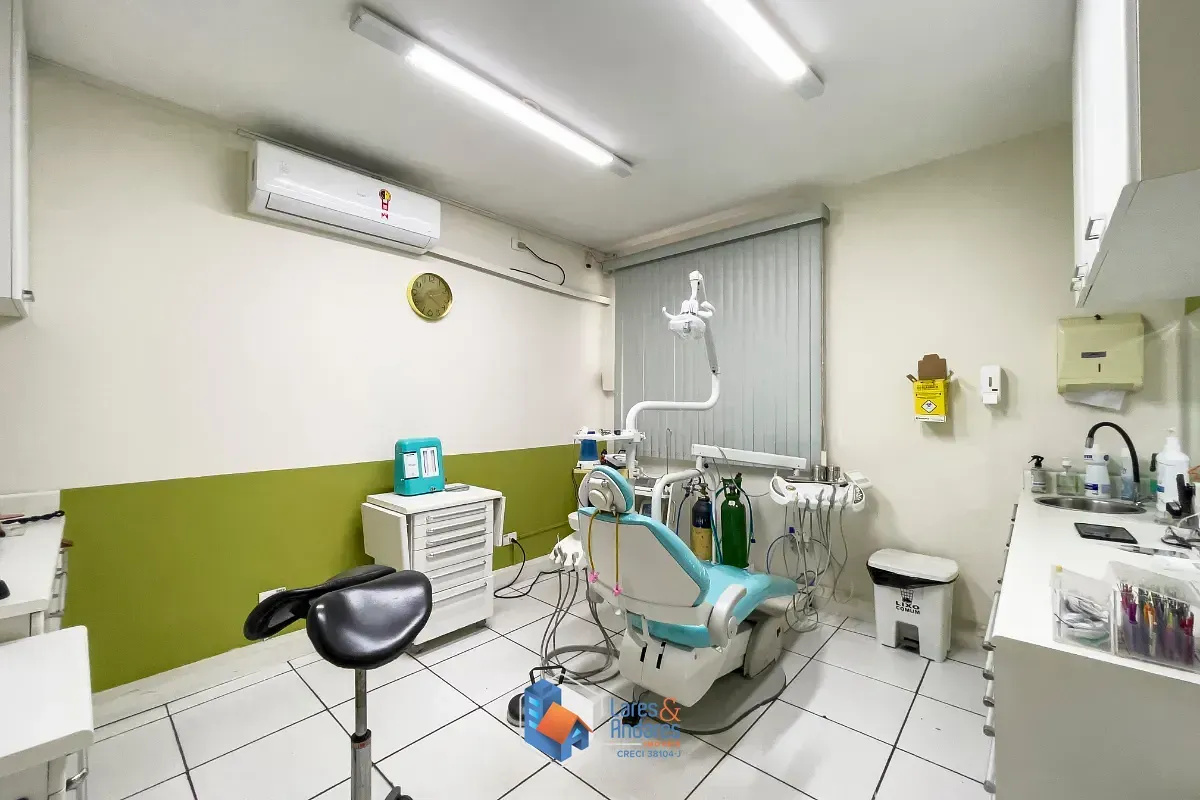 Imagem Conjunto comercial para venda em Cidade Ademar, 361m²