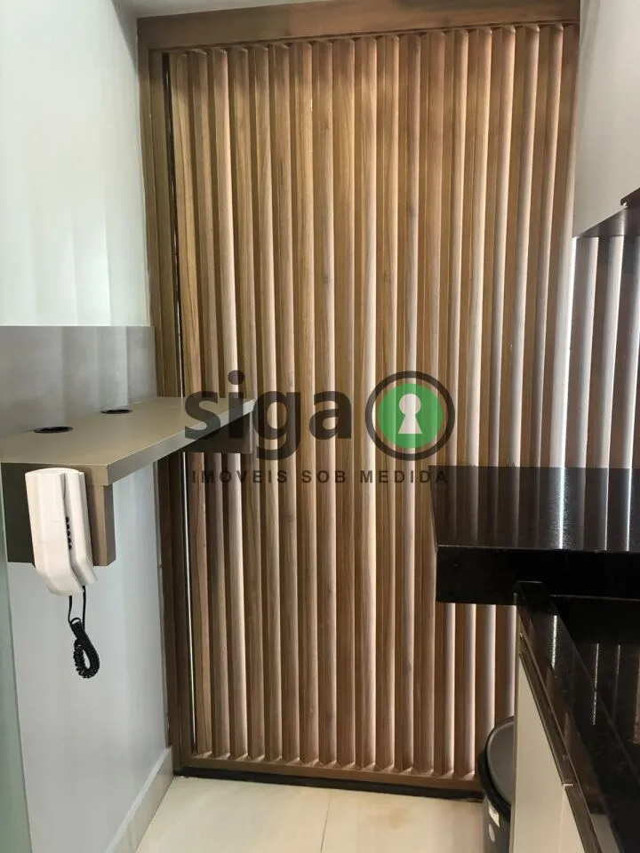 Imagem LOCAÇÃO Apartamento (Semi Mobiliado) Campo Belo com 2 quartos, uma suíte e duas Vagas