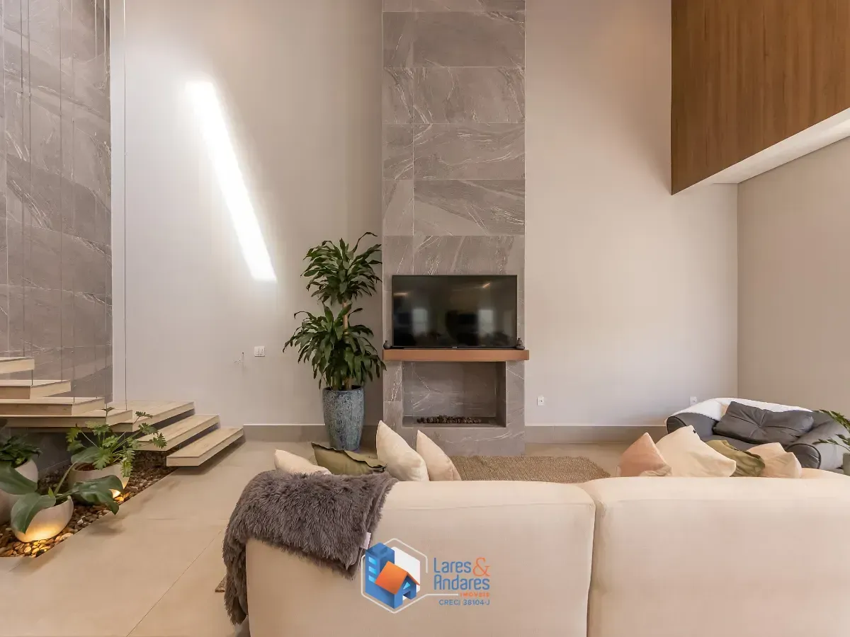 Imagem Casa para venda em Planalto Paulista com 4 quartos, sendo 2 suítes, 319m²