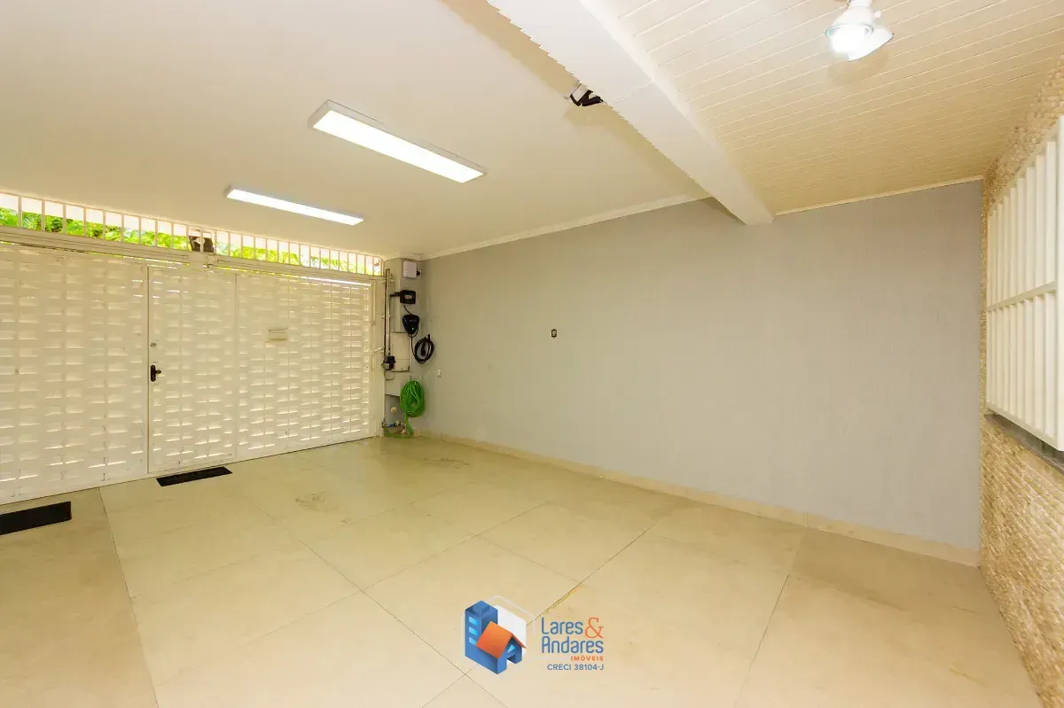 Imagem Sobrado para venda em Conjunto Residencial Vista Verde com 3 quartos, 93m²
