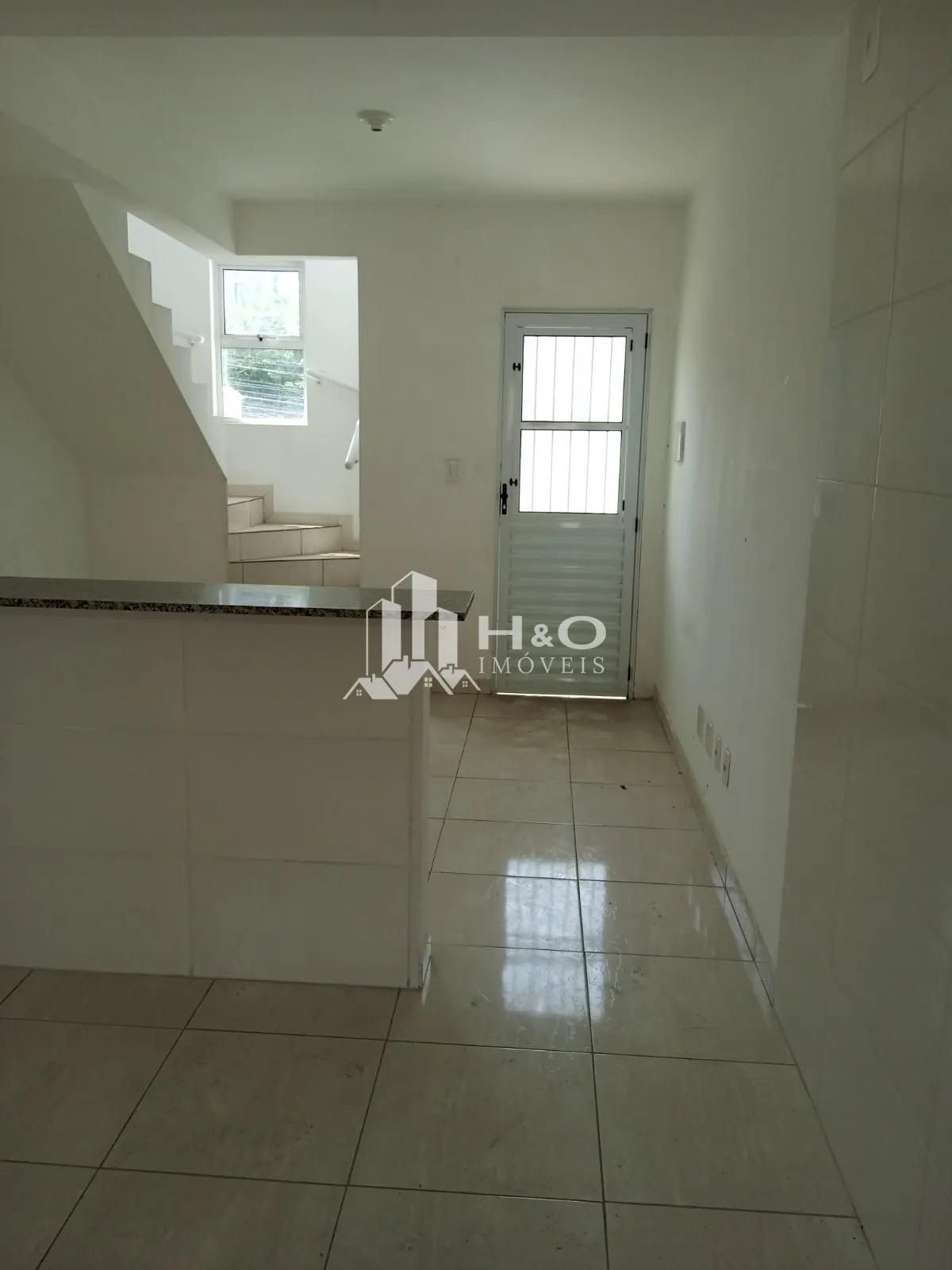 Imagem EXCELENTE OPORTUNIDADE - SOBRADO FRONTAL À VENDA - VILA NANCY/GUAIANAZES