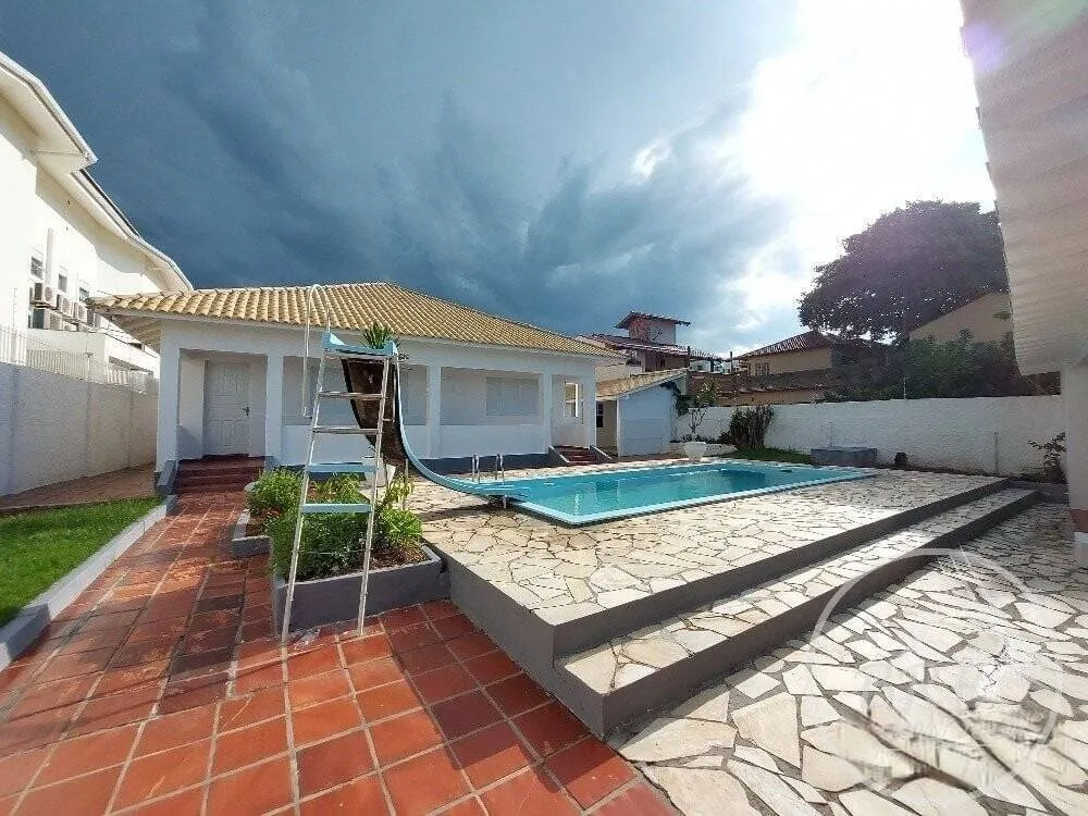 Imagem Vendo casa Frente Mar, terreno amplo, Balneário Estreito Florianópolis SC
