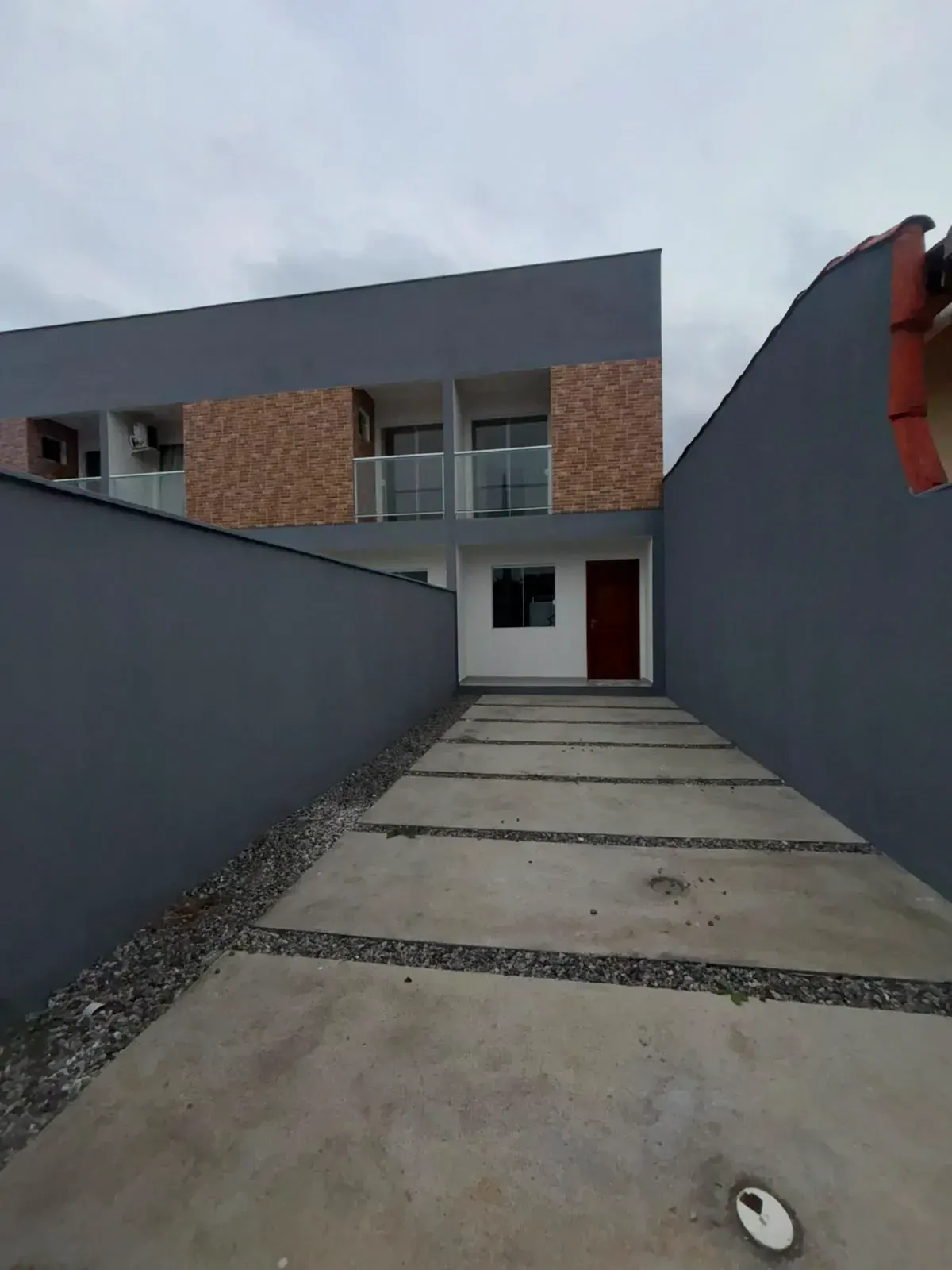 Foto do imóvel: Sobrado com 2 Quartos à Venda, 66 m² em Aventureiro - Joinville