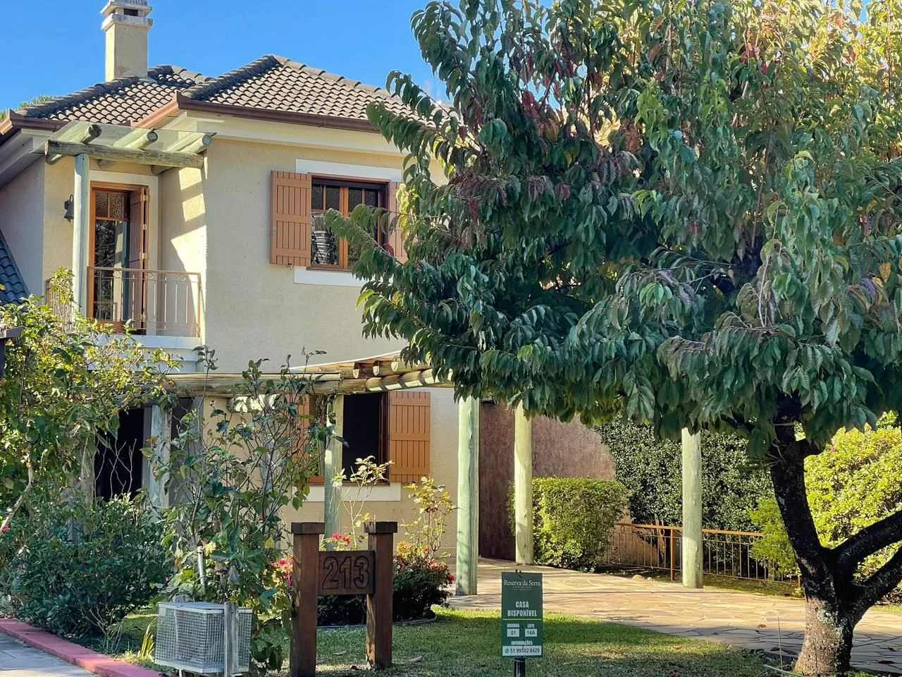 Imagem Casa à venda em Canela, com 3 quartos, 238m2