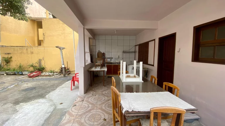 Imagem Conjunto de Casas à Venda ? Excelente Oportunidade Comercial e Residencial em Garopaba-SC!