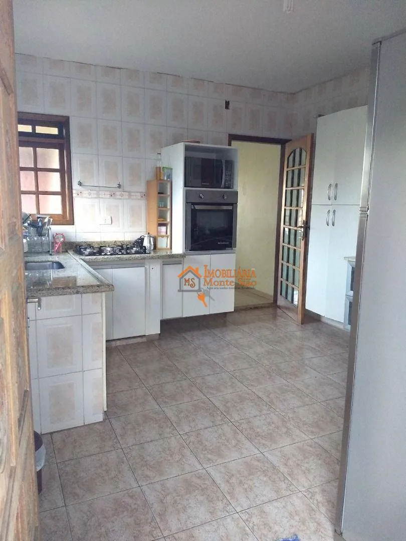 Imagem Sobrado com 3 dormitórios à venda, 245 m² por R$ 424.000,00 - Jardim Santa Lídia - Guarulhos/SP