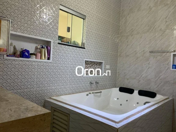Imagem Casa à venda, 223 m² por R$ 890.000,00 - Setor Coimbra - Goiânia/GO