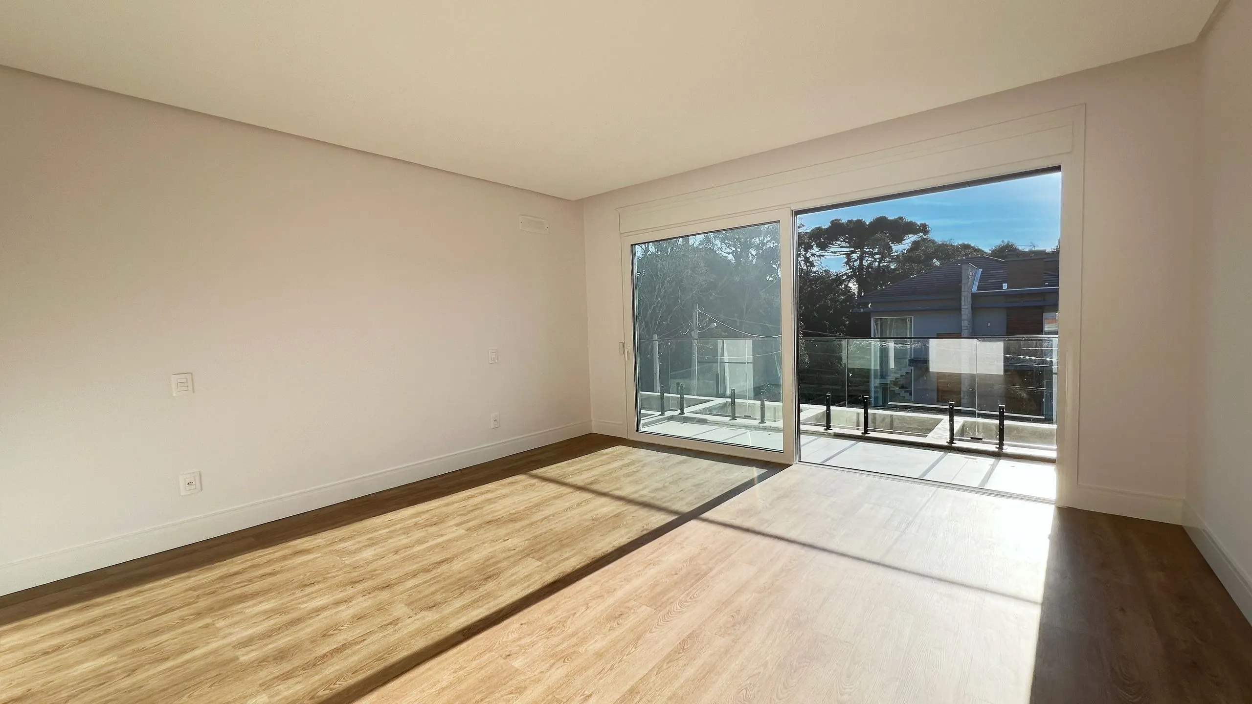 Imagem Casa à venda em Gramado, Carniel, com 3 quartos, 355.87m2