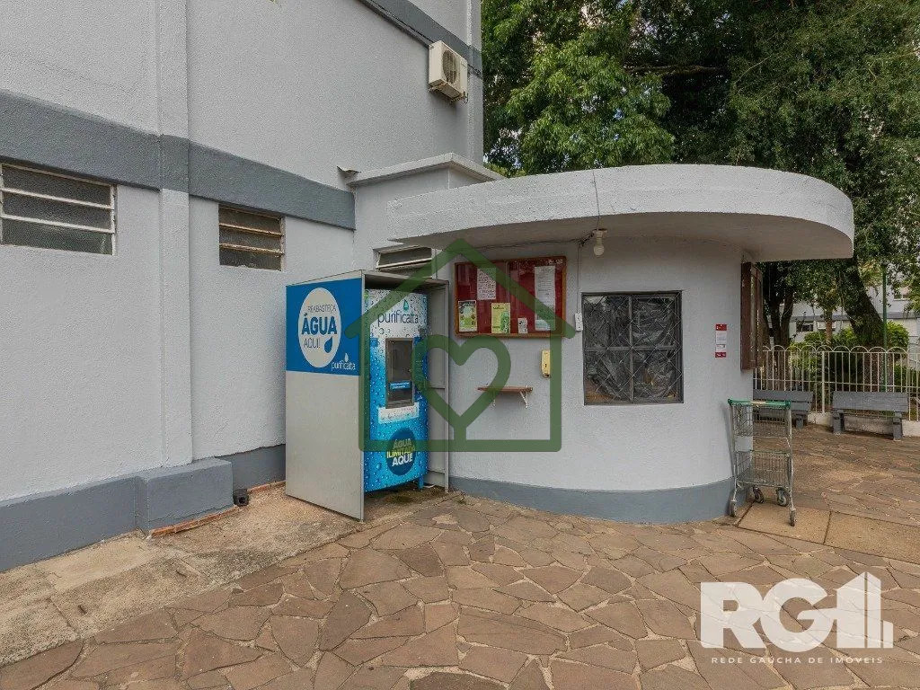 Imagem Apartamento 2 dormitórios no bairro Partenon Excelente apartamento de dois dormitórios, living, co...