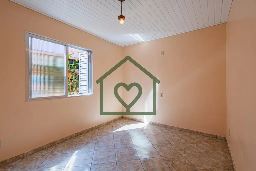 Imagem Casa residencial à venda no bairro Medianeira, em Porto Alegre

Excelente oportunidade para quem bu...