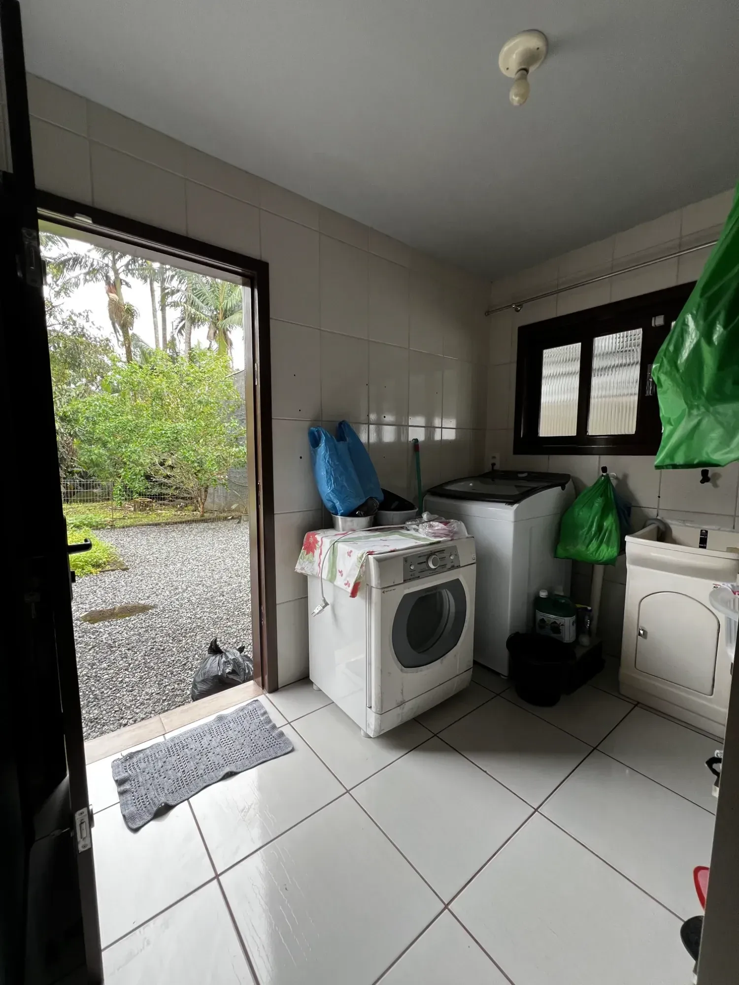 Imagem Casa com 3 Quartos à Venda, 122 metros em Garuva - Garuva