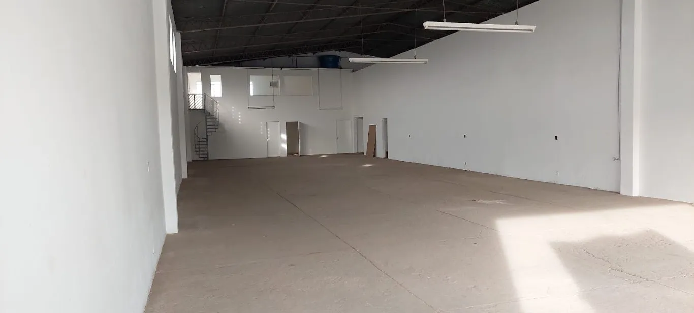Imagem Galpão comercial com 900,00 m2 de área disponível