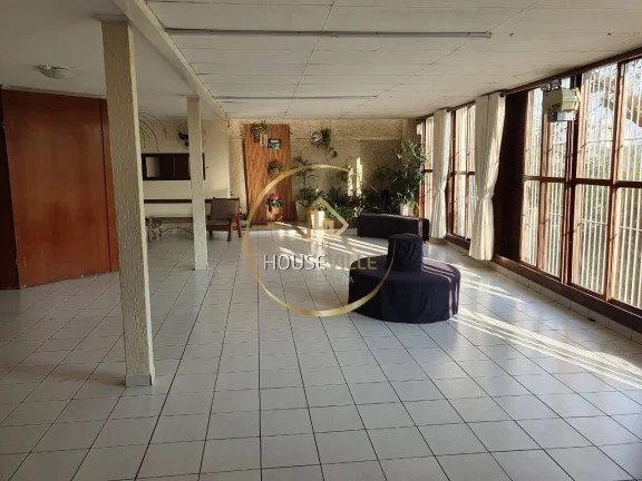 Imagem Salão Comercial à Venda, 740m², Vista Permanente para o Banhado, Sjc.