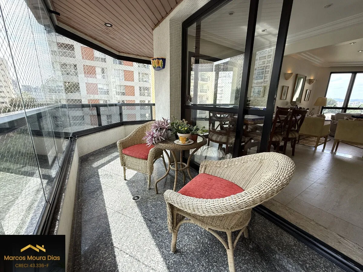Imagem Apartamento 205m² com 4 Dormitórios ( 3 suítes) e 3 Vagas de Garagem. Edifício com lazer em Perdizes