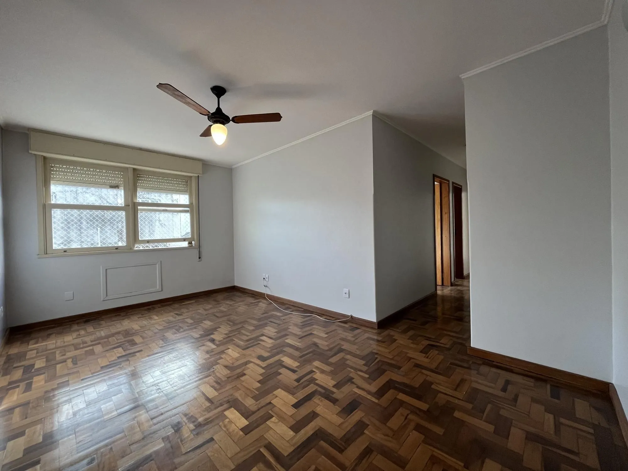 Imagem Apartamento de 2 quartos, opção 3º quarto ou gabinete e 1 vaga de garagem