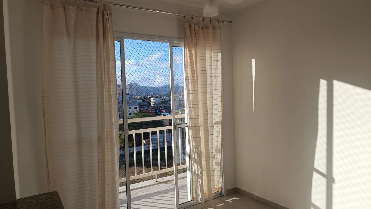 Foto do imóvel Apartamento com 2 quartos para alugar em Vila Velha em Rua Colatina, 283 - Residencial Coqueiral, Vila Velha - ES