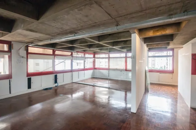 Imagem Conjunto Comercial no Jardim Paulista.