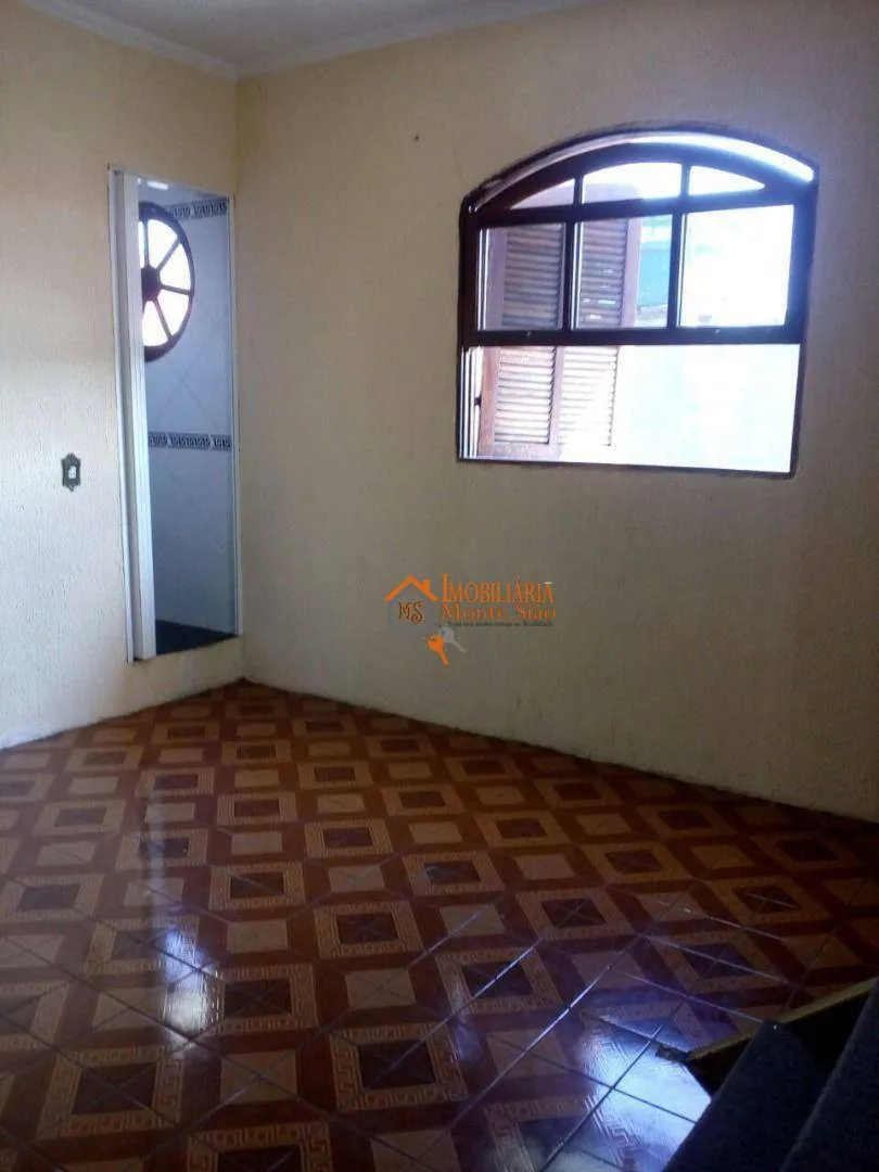 Imagem Sobrado com 4 dormitórios à venda, 334 m² por R$ 550.000,00 - Jardim Jacy - Guarulhos/SP