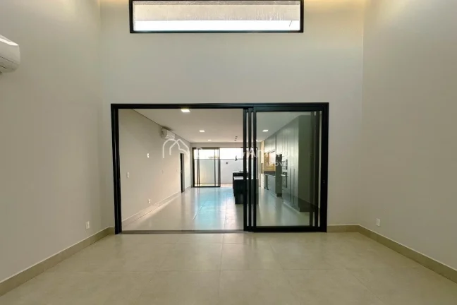 Imagem Casa térrea nova à venda com 3 quartos sendo 3 suítes, todas com armários planejados, ar condici...