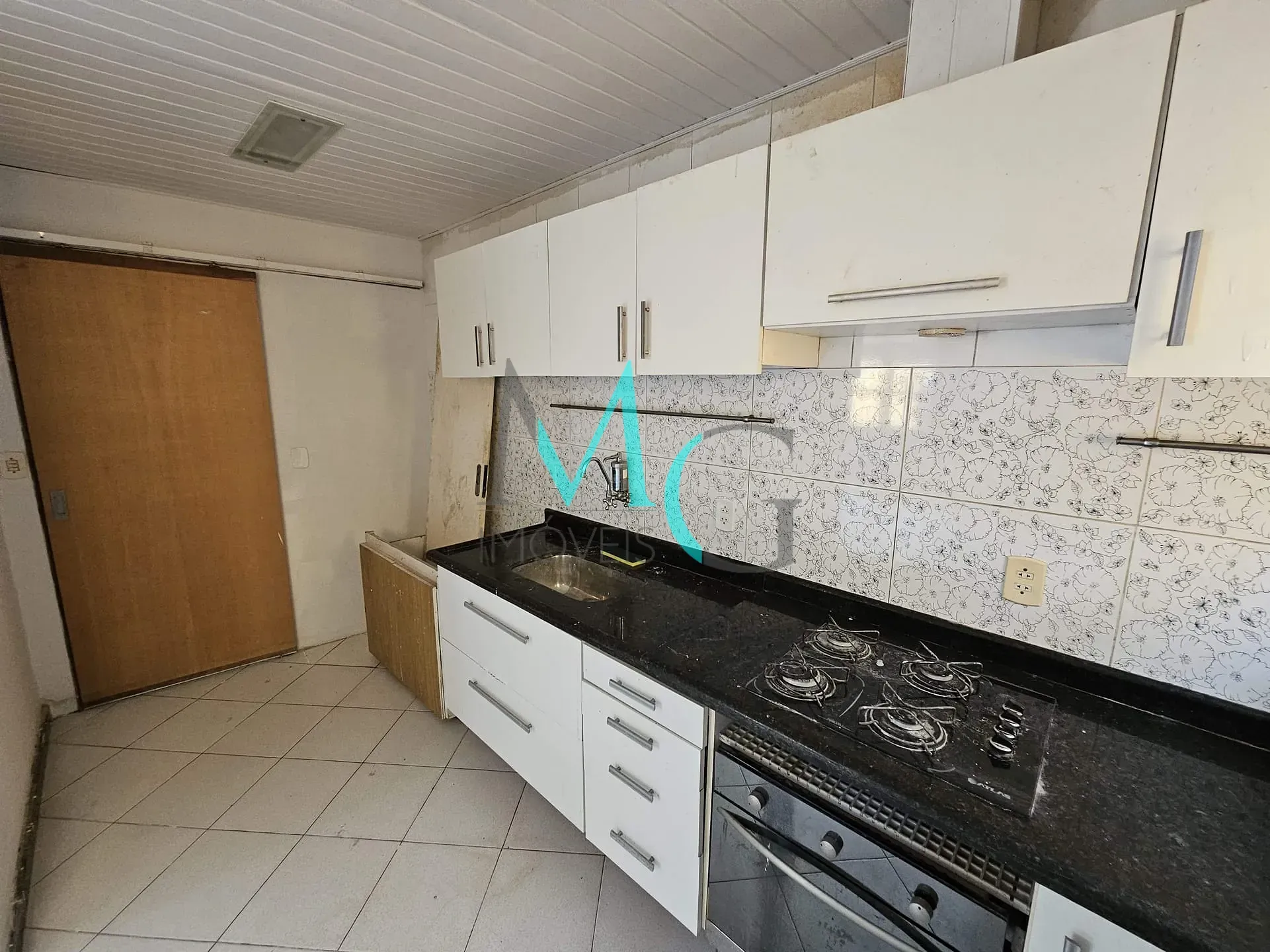Imagem Casa 4 quartos para aluguel ou venda, 79m², R$ 2.100,00 ou R$ 330.000,00 em Campo Grande, Rio de Janeiro, RJ