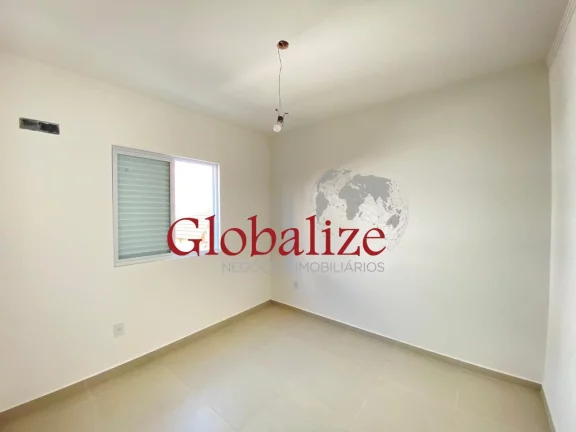 Imagem Linda casa à venda com 2 dormitórios sendo 1 suíte por R$ 660.000,00