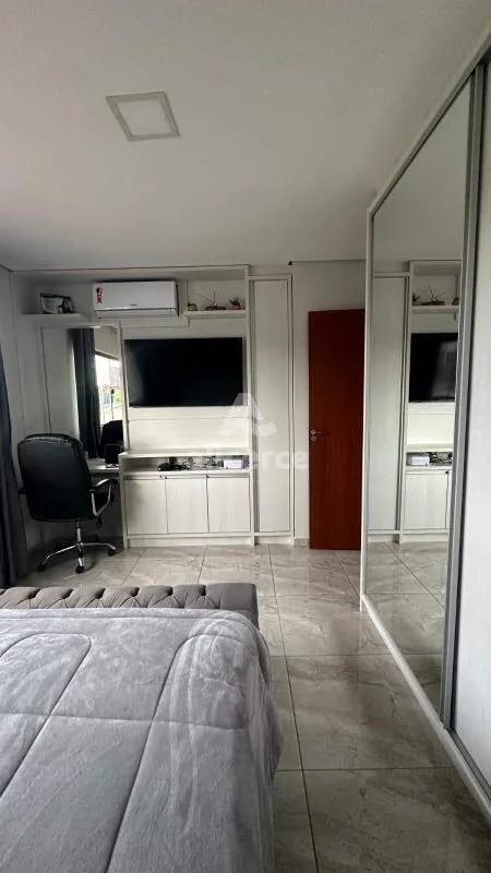Imagem Oportunidade Única - Casa à Venda com Piscina I 2 Dormitórios I 1 Suíte I 2 Vagas de Garagem - em Areias do meio Governados Celso Ramos - SC