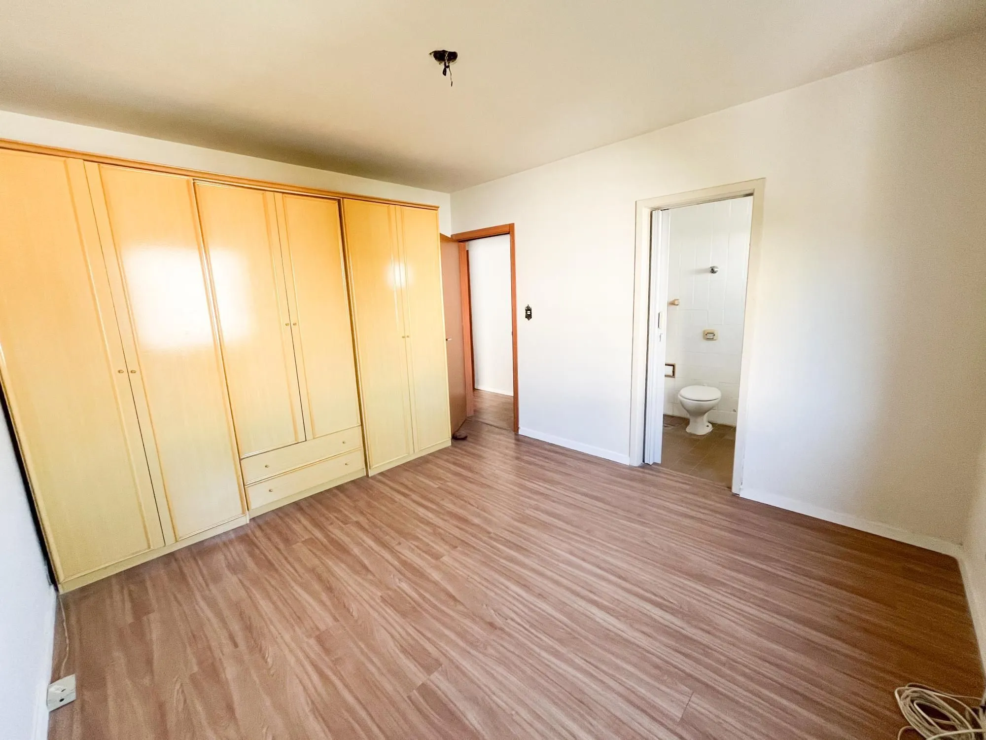 Imagem Apartamento de 3 quartos, suíte, dependência de emprega e 1 vaga de garagem