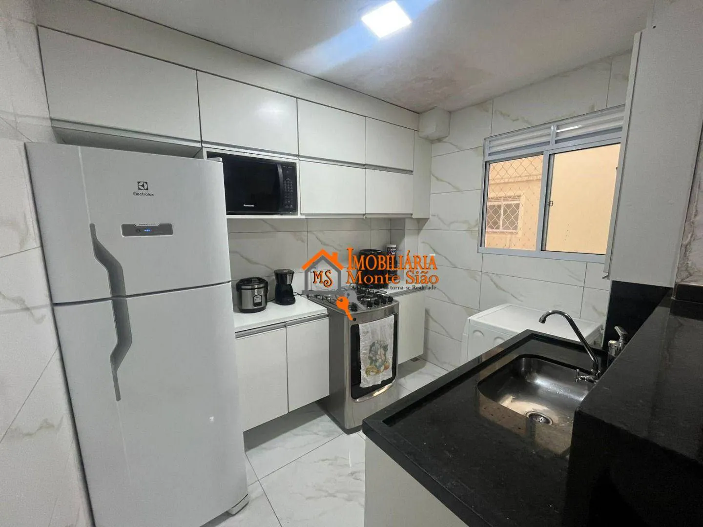 Imagem Apartamento com 2 dormitórios à venda, 46 m² por R$ 250.000,00 - Água Chata - Guarulhos/SP