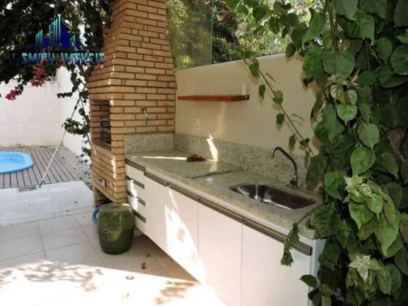 Imagem CASA ISOLADA, 170m², COM 3 SUÍTES. CONDOMÍNIO FECHADO NO JARDIM DA GLÓRIA.