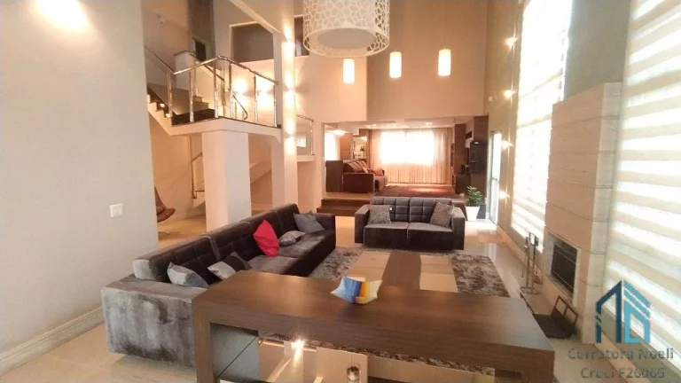 Imagem (Permuta ou financiamento) Casa Mobiliada, 03 quartos sendo duas suítes, 04 vagas no Cascatinha/Santa Felicidade em Curitiba PR