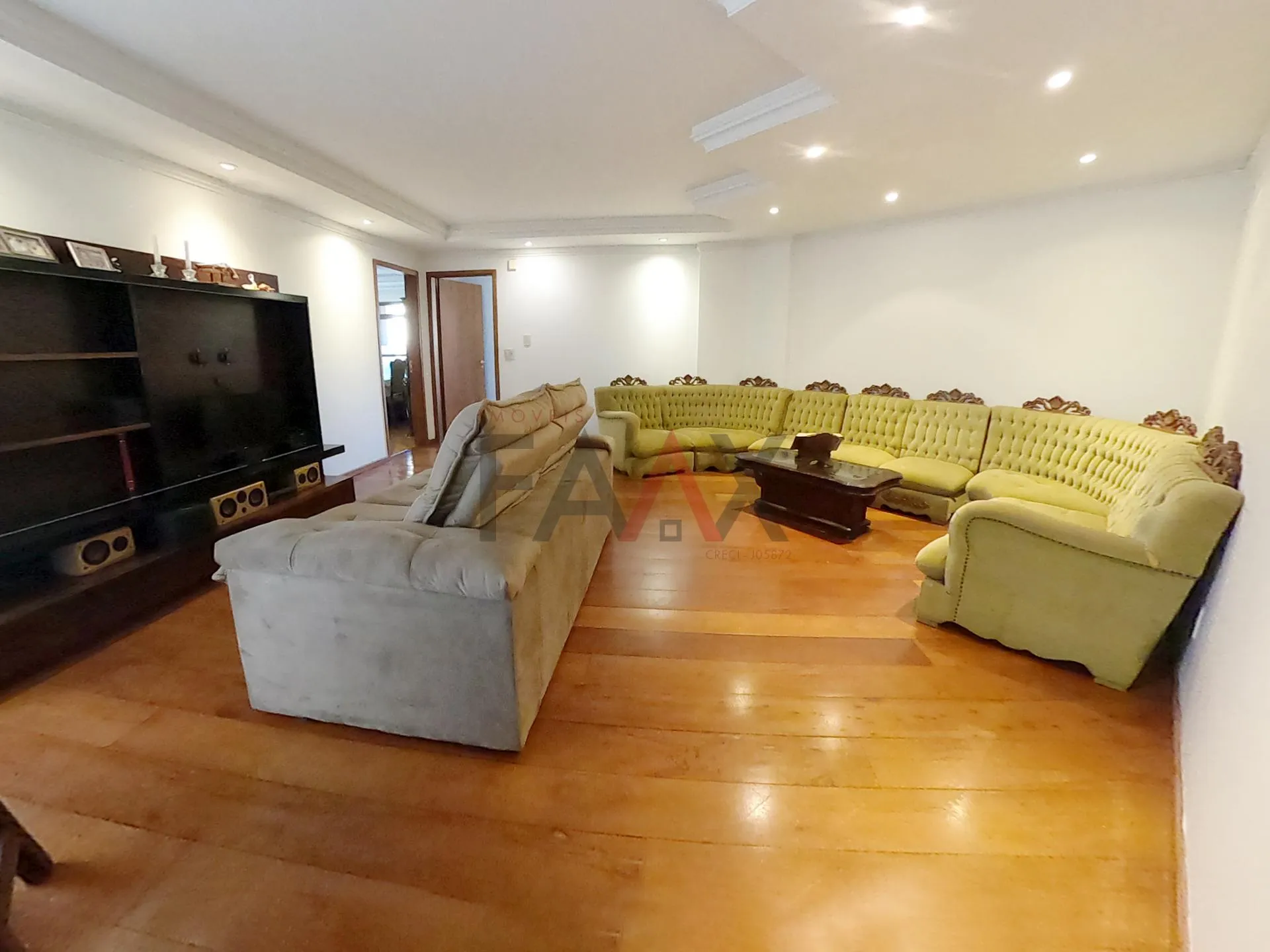 Imagem Apartamento à venda no Edifício Bourbon em frente ao Teatro Municipal no centro