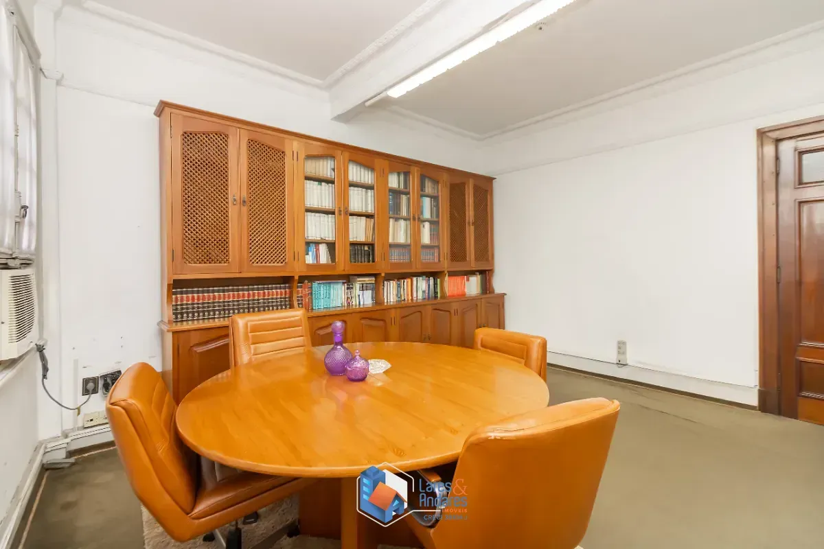 Imagem Conjunto comercial para venda em República, 200m²
