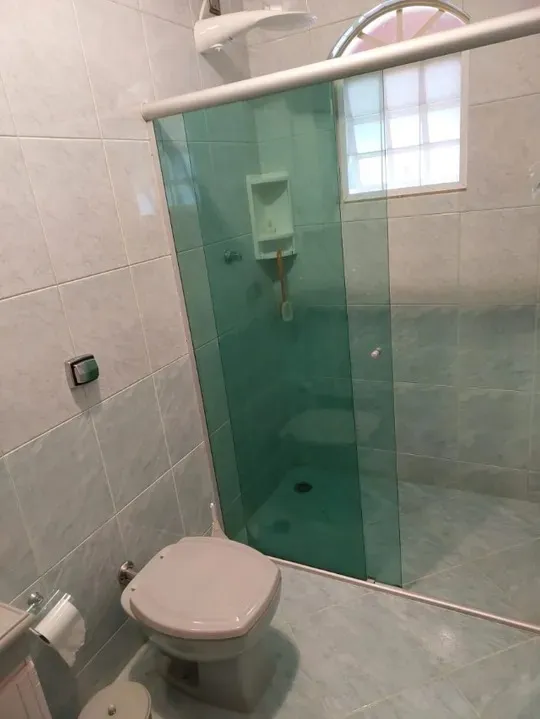 Imagem Chácara à venda em Araçoiaba da Serra-SP: 3 quartos, 1 suíte, 3 banheiros, rico pomar, campo de futebol