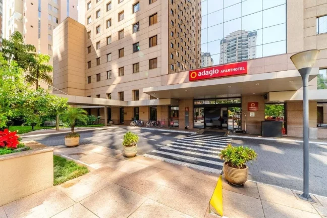 Imagem Flat disponível para venda no Aparthotel Adagio Sao Paulo Moema, com 39m², 1 dormitório e 1 vaga de garagem