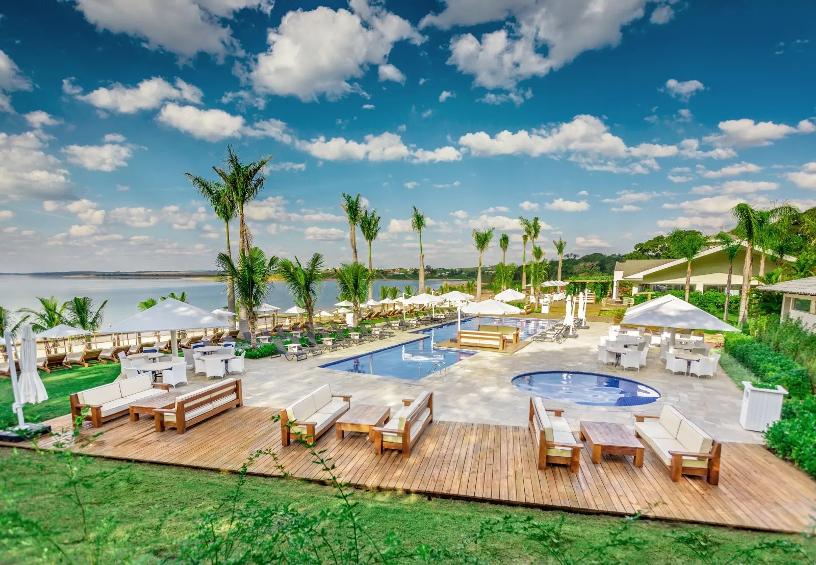 Imagem Lotes Exclusivos à Beira da Represa Jurumirim - Riviera de Santa Cristina XIII