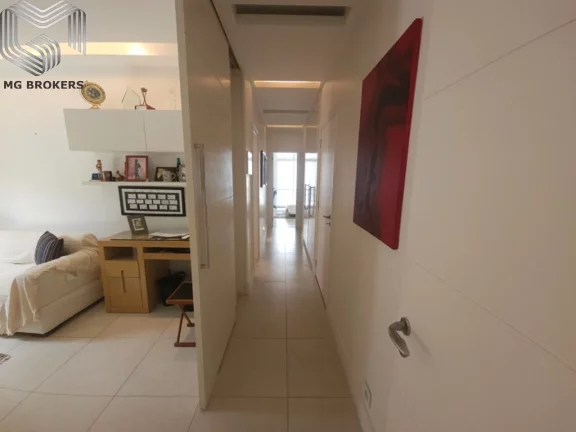 Imagem Cobertura exclusiva na Barra da Tijuca: 4 quartos, 4 suítes, 3 salas, 5 banheiros, 4 vagas - 558m² de pura sofisticação!